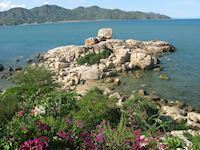 HÒN CHỒNG – HÒN ĐỎ